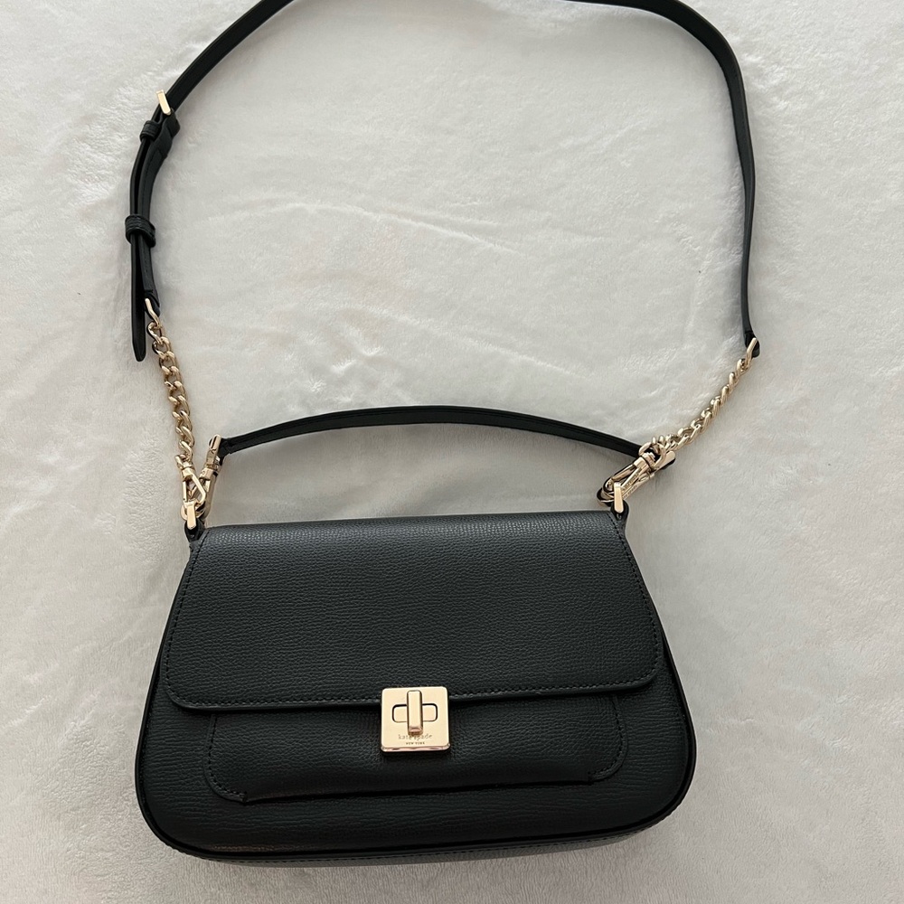 Kate Spade Phoebe Small Flap Crossbody in black